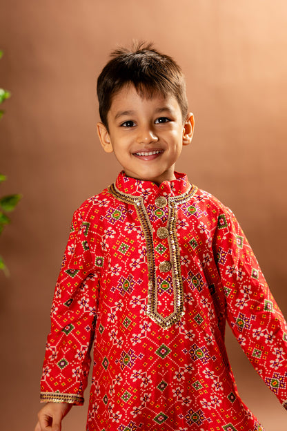 Patola kurta with bronze lace detailing